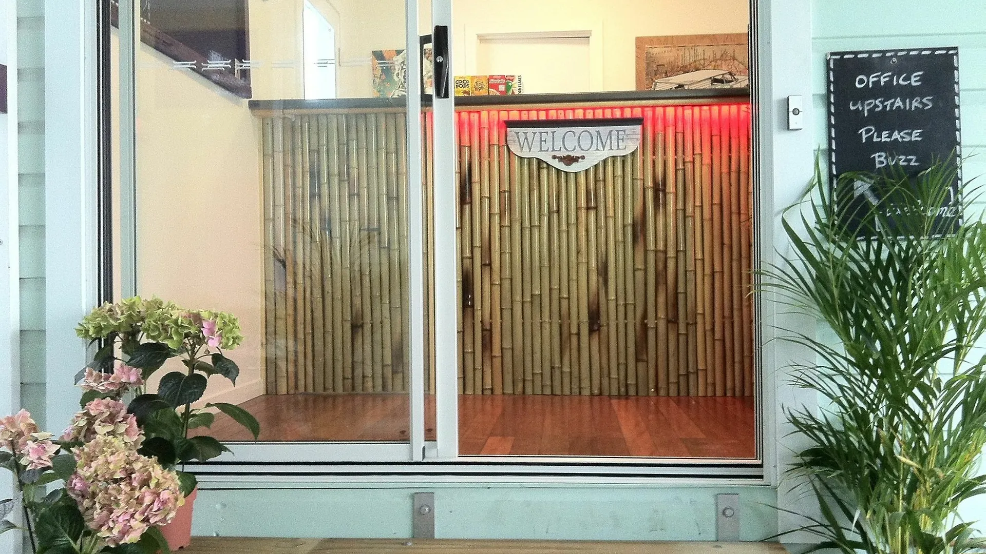 La Costa Beachside Motel Gold Coast
